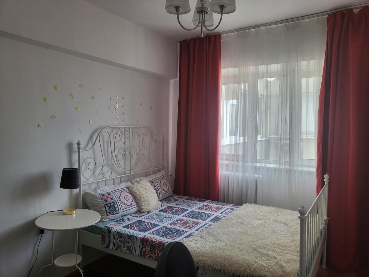 Apartament Cu 3 Camere Chiar In Inima Capitalei Bukarest Eksteriør billede